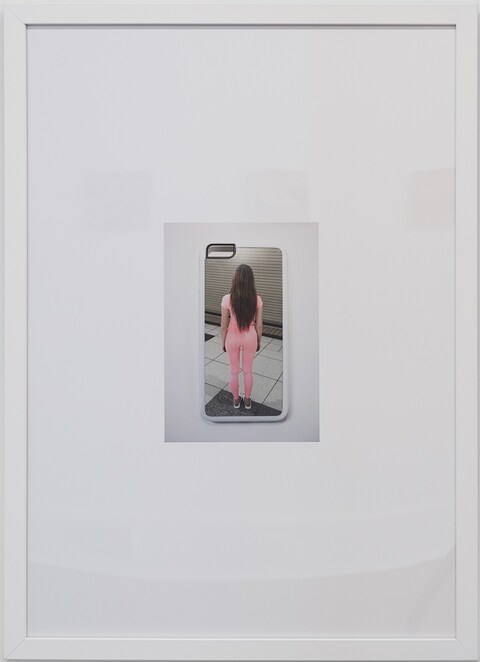 Obsidian Upset at Des Bains Elsa Rouy Lucia Farrow 