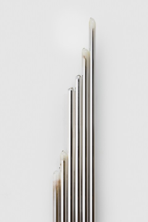 3 – Nat Faulkner, Ampoule IIIIII (Silver) (detail)