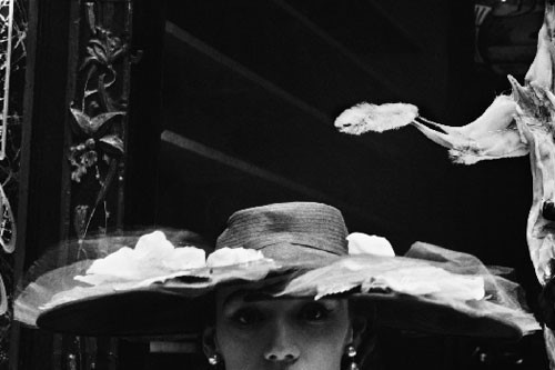 Amazon.co.jp: ギイブルダン 写真集 Guy Bourdin In Between