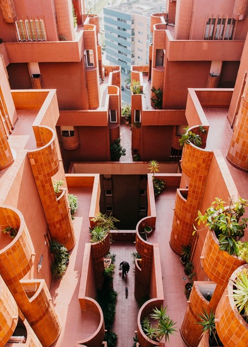 Ricardo Bofill architect Walden 7