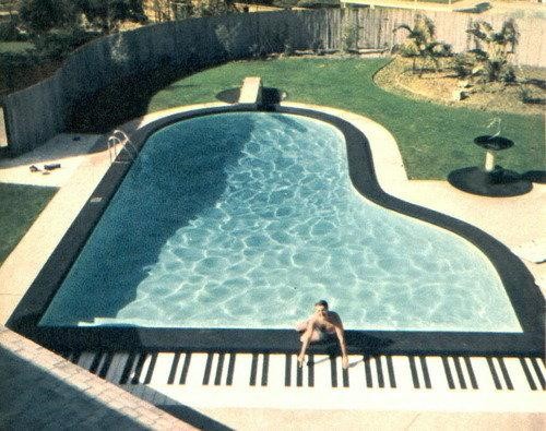 piano pool