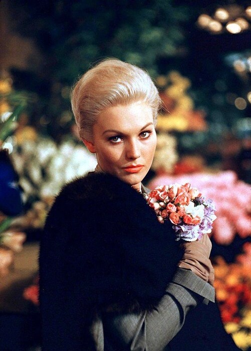 Kim Novak in Alfred Hitchcock&#39;s Vertigo