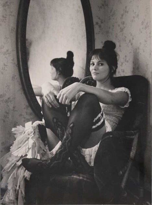 Pierluigi-Praturlon,-Claudia-Cardinale-Starring-as