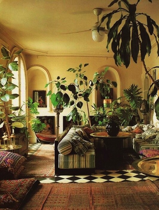 ZaZa Van Hulles&#39; Paris apartment