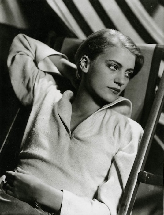 Lee Miller by George Hoyningen-Huene, 1932