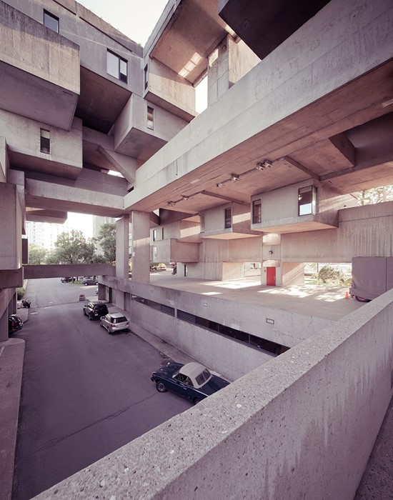 C1W13C---Habitat-67---Alamy
