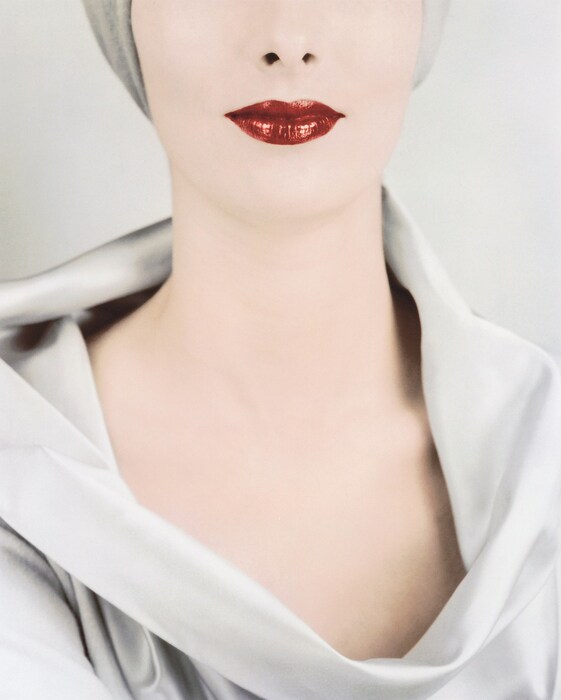 2_Erwin-Blumenfeld_Le-Décolleté_Victoria-von-Hag