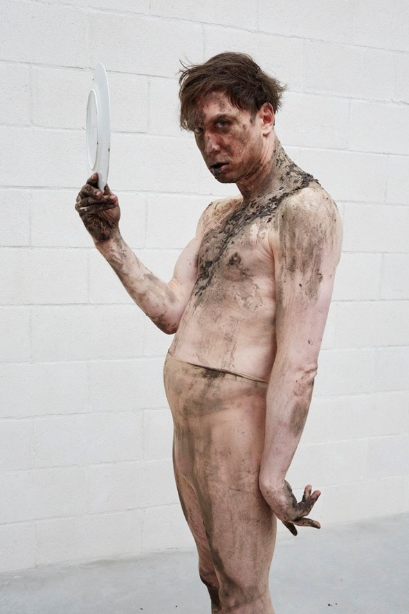 i need to live by Juergen Teller