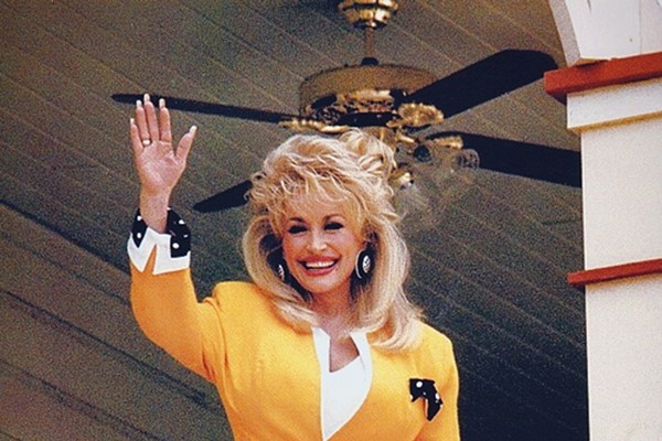 Yellow Monday: Dolly Parton's Banana Pudding | AnOther