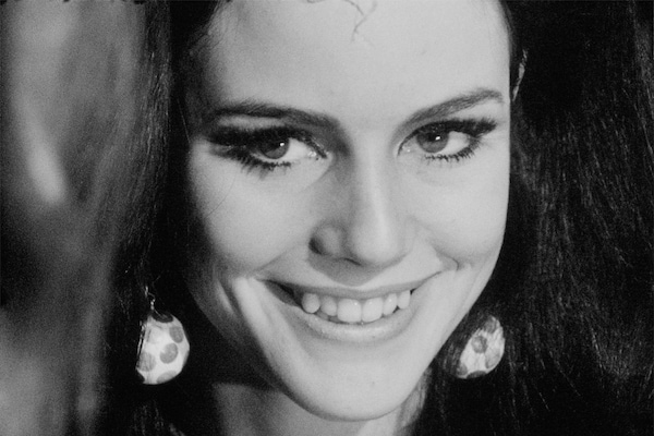 Revisiting The Chelsea Girls, the Andy Warhol Film That Played