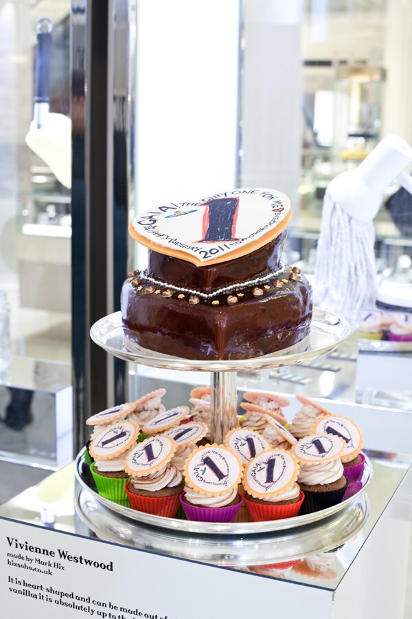 Vivienne Westwood cake