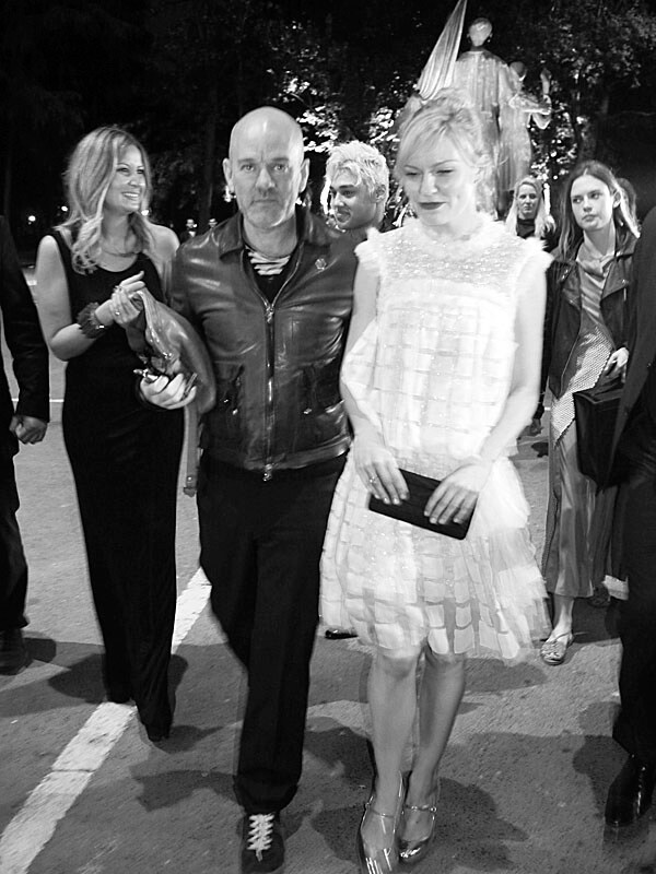 Michael Stipe and Kirsten Dunst