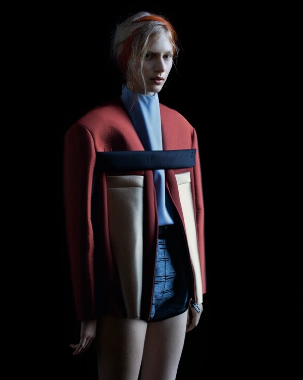 Julia wears three-tone foam backed silk jacket, silk crepe t