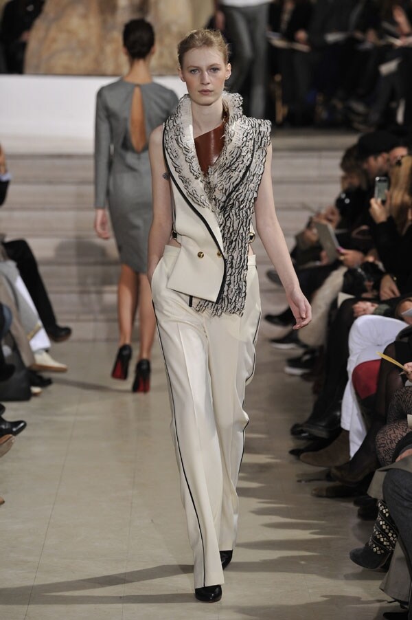 Bouchra  Jarrar .