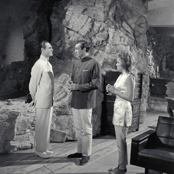 In the subterranean living quarters of Dr No&#39;s island retrea