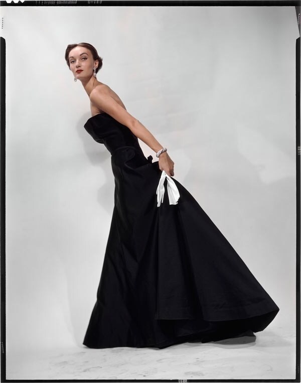 Evelyn Tripp, en robe Sargent de Christian Dior