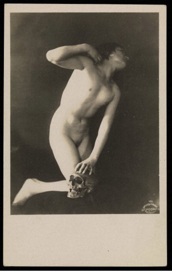 Frantisek Drtikol, Untitled (Nude with skull)