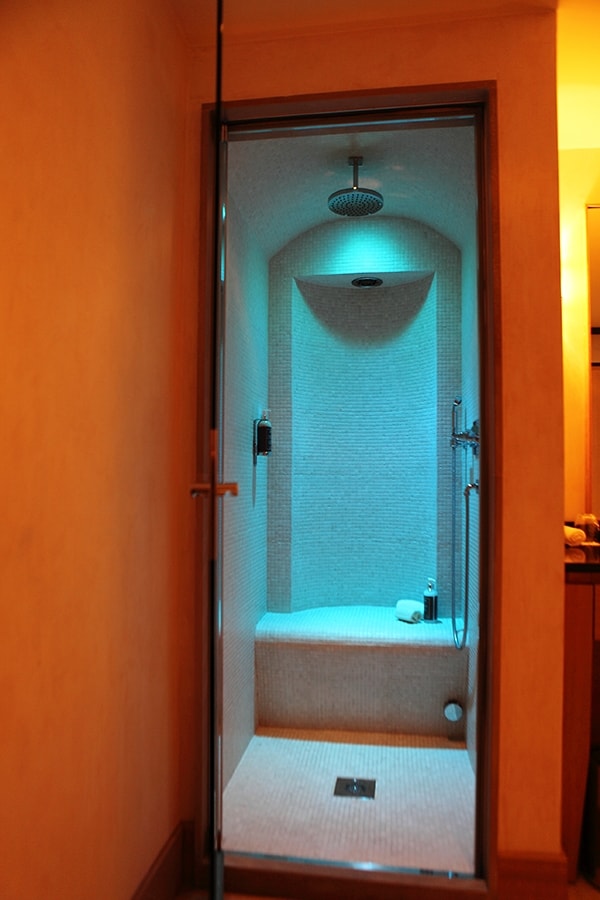Shower and hammam in a suite at Le Cheval Blanc