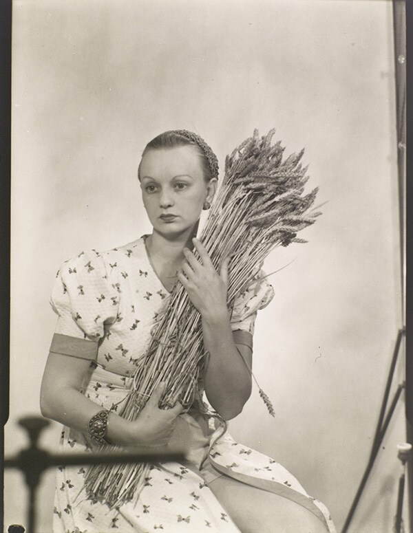 Ithell Colquhoun, 1932 by Man Ray