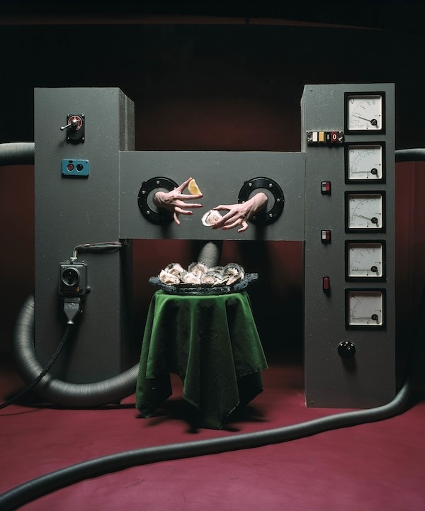 La machine &#224; manger les huitres, Milano,1972