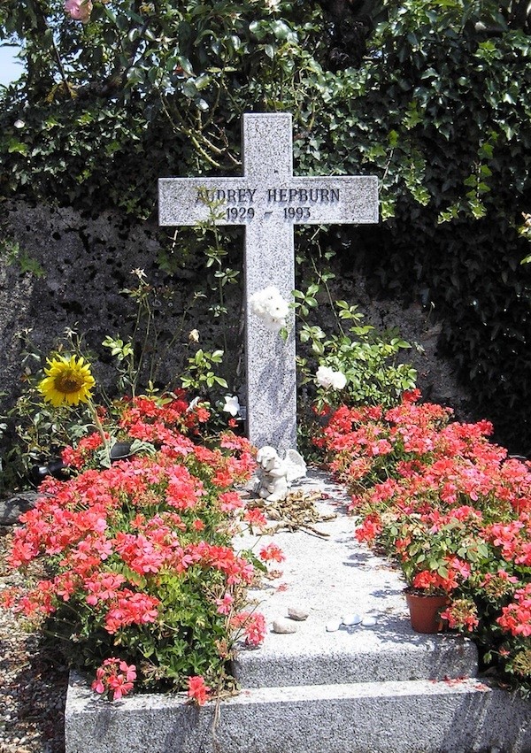 Audrey Hepburn buried in Tolochenaz Cemetery, Tolochenaz, Va