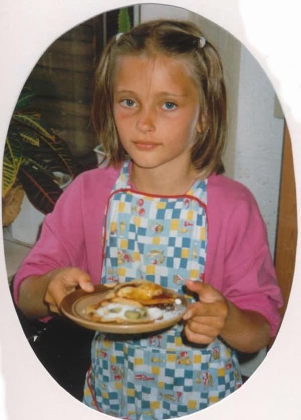 Young Iekelenie Stange with pancake