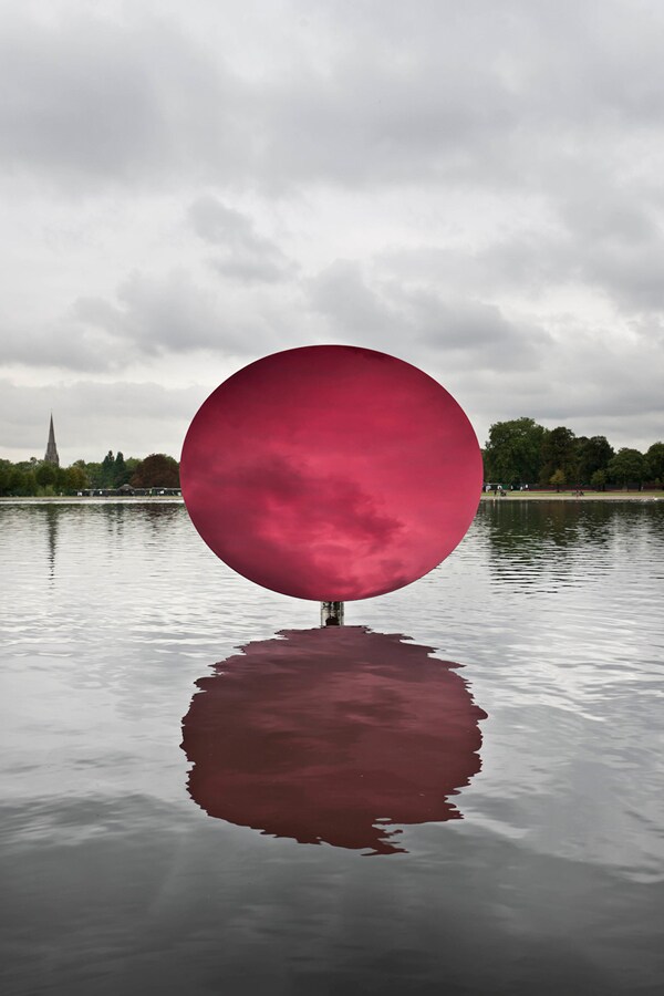 Sky Mirror (Red), 2009, Anish Kapoor