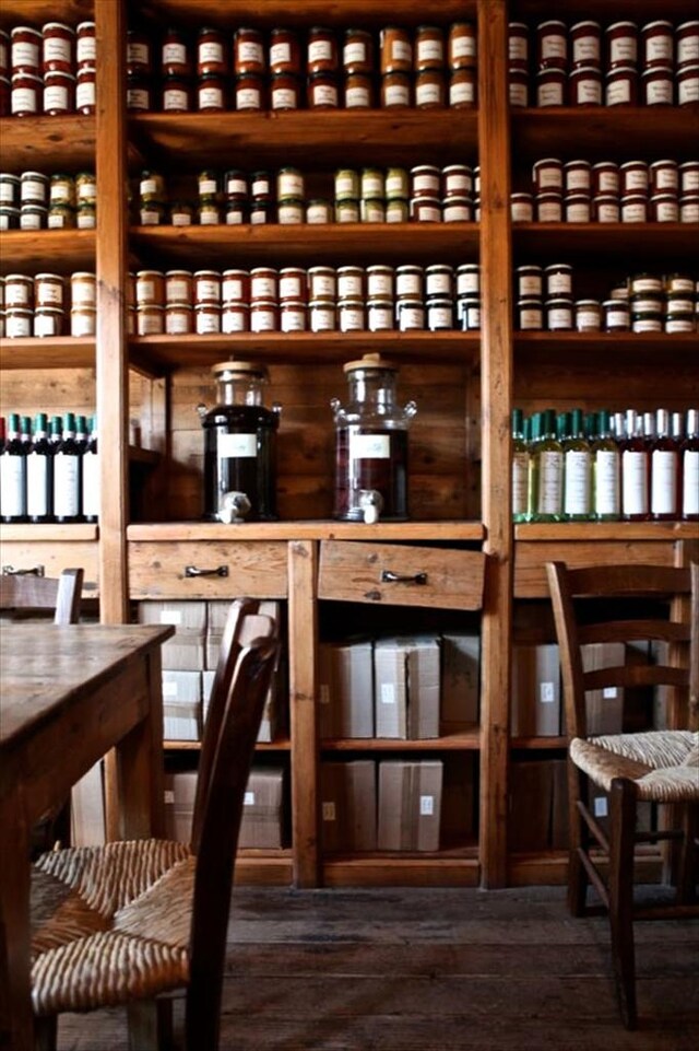Fattoria La Vialla shop