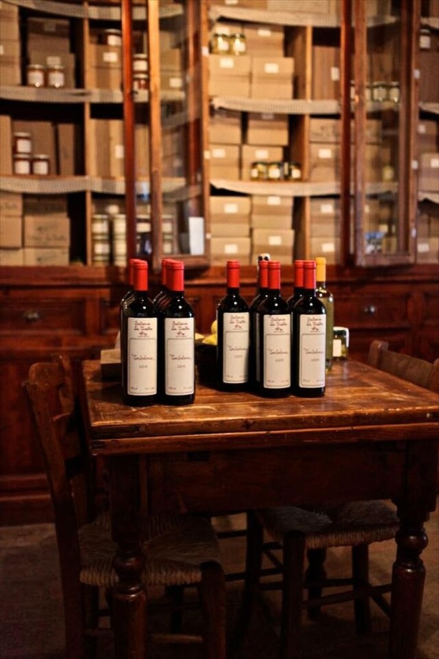 Fattoria La Vialla packing room