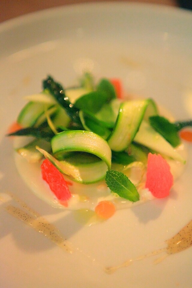 Green asparagus salad by Mauro Colagreco