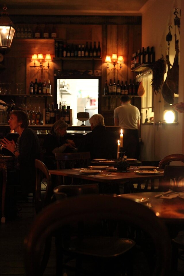 Trangallan dining room