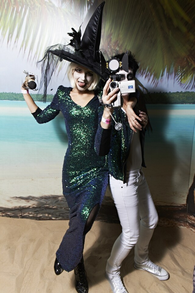 Amy Gwatkin and Elizabeth Cardwell at Tinaween presents Bloo