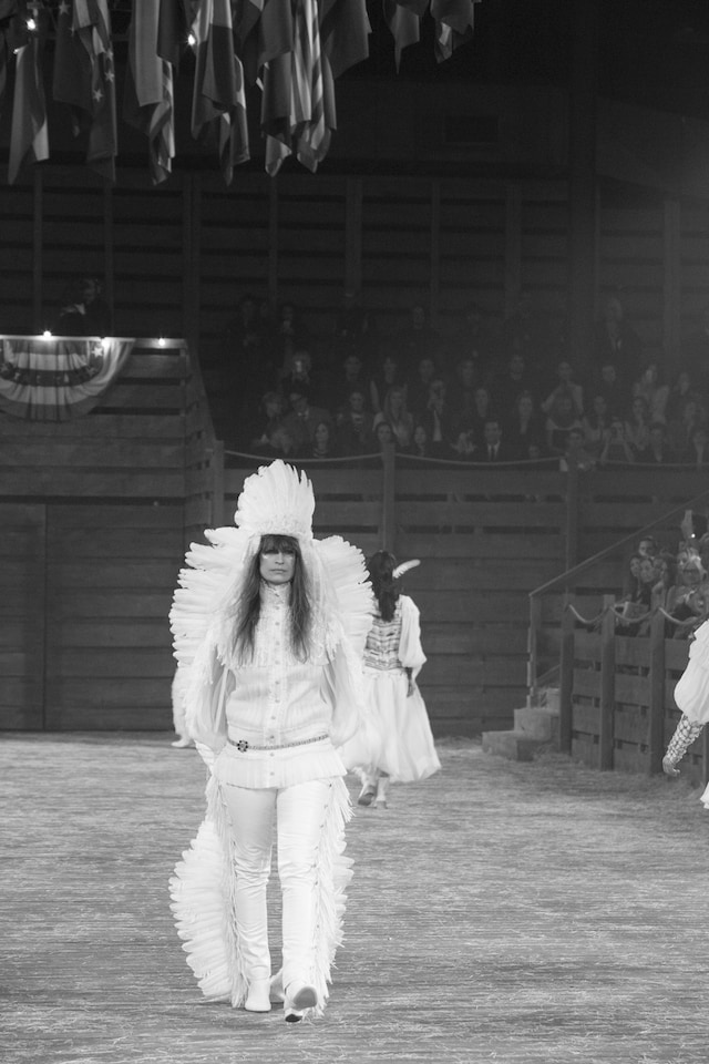 The Chanel M&#233;tiers d&#39;Art catwalk
