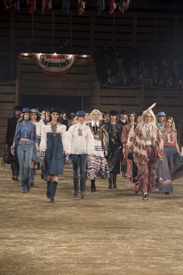 The Chanel M&#233;tiers d&#39;Art finale