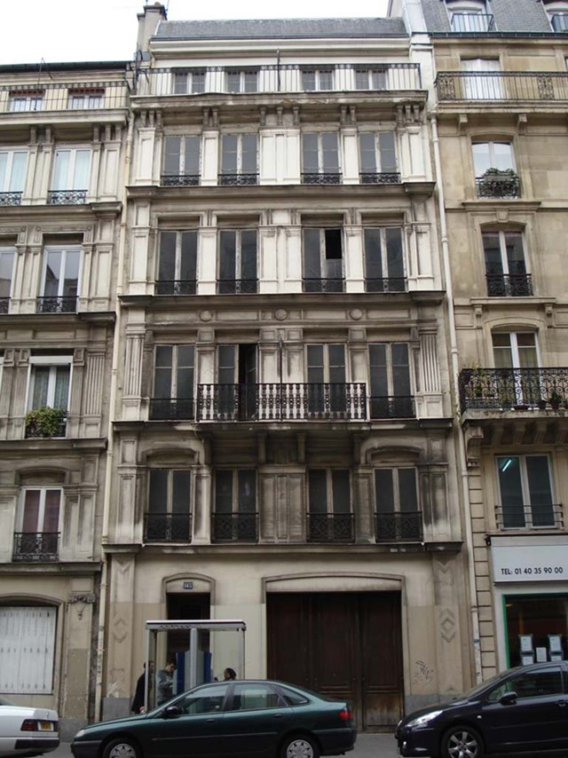 Fake Paris Townhouse