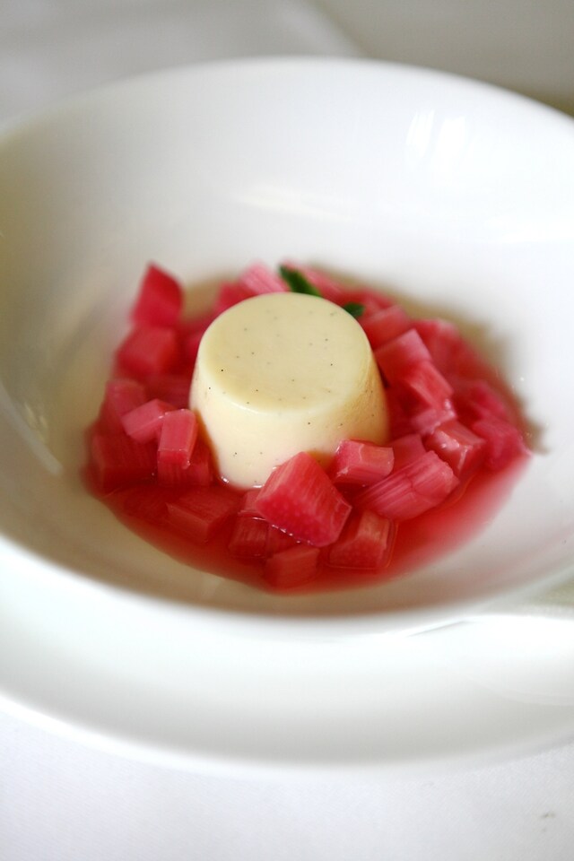 Rhubarb poached in English sparkling wine, vanilla blancmang
