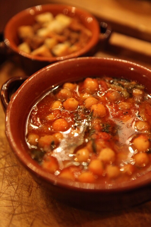 Chickpeas and tomato soup