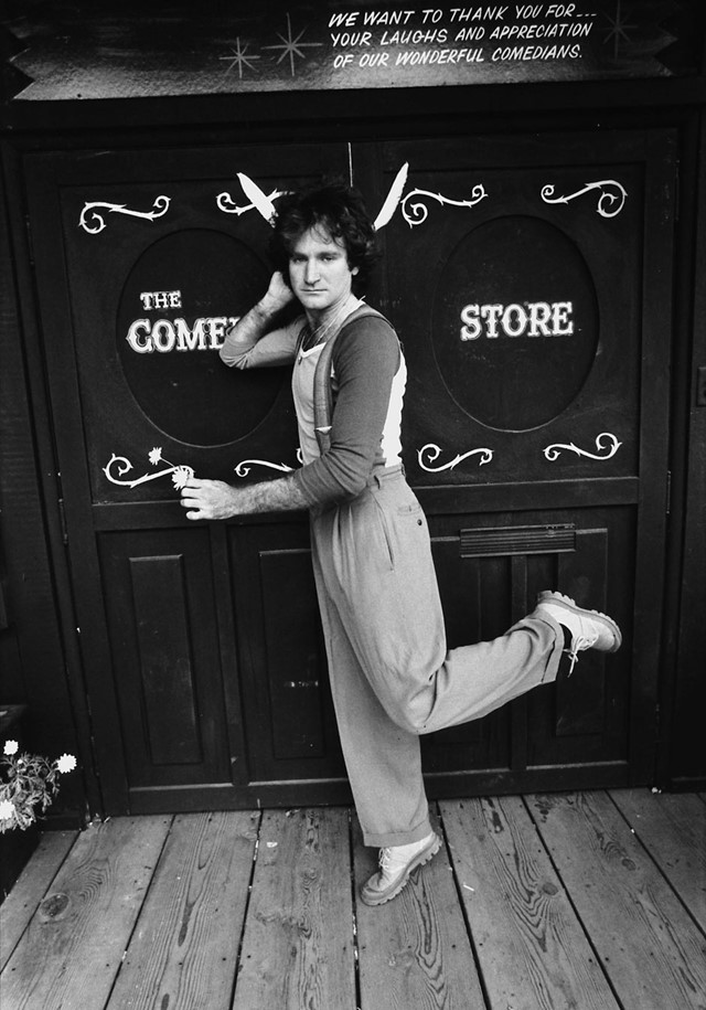 Robin Williams outside the Comedy Store, 1978