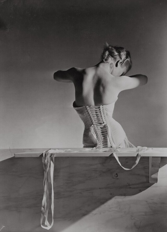 Corset by Detolle for Mainbocher, 1939