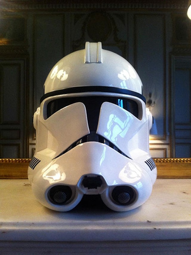 Nicolas Ghesqui&#232;re&#39;s Stormtrooper Helmet