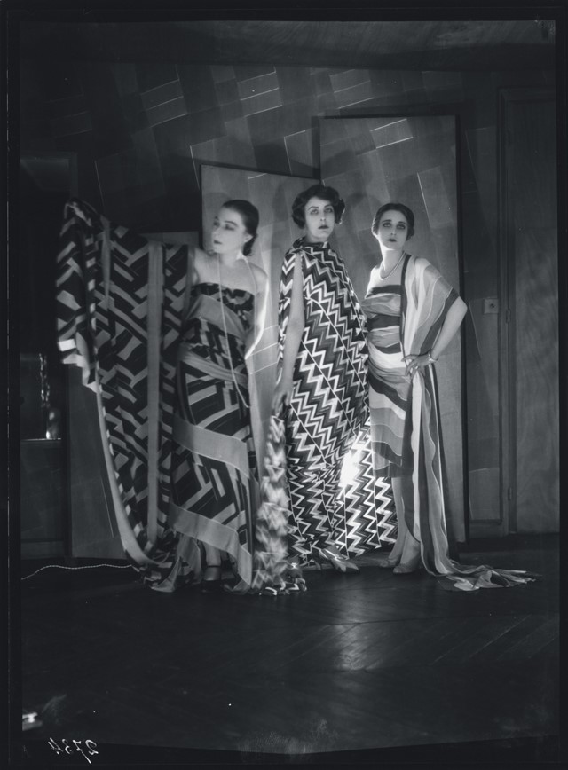 Simultaneous Dresses (Three women, Forms, Colours) 1925 