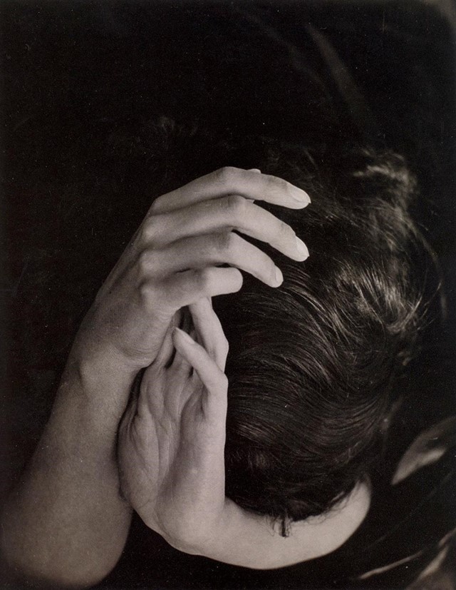 Head-in-Hands-by-Wolfgang-WOLS-1935-at-the-Galerie