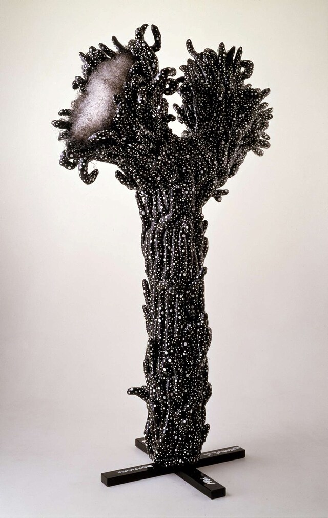  Yayoi Kusama, Black Flower, 1986