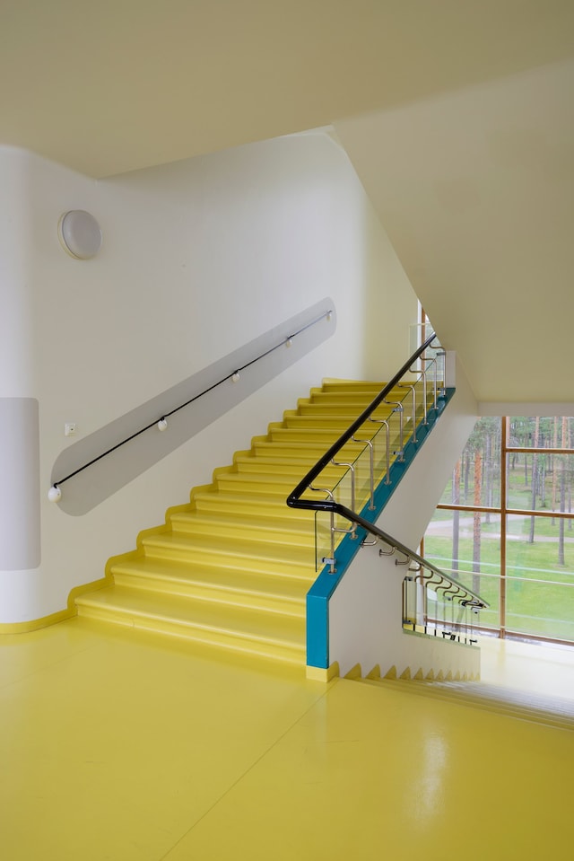 Paimio_Sanatorium_staircase