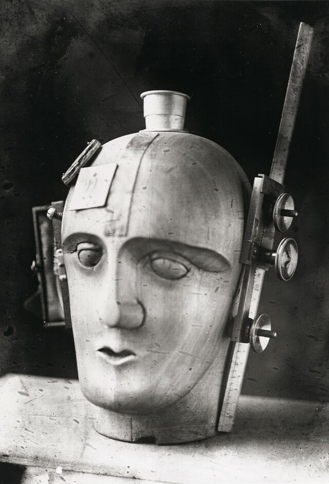 Unbekannter_Fotograf_Mechanischer_Kopf_von_Hausman