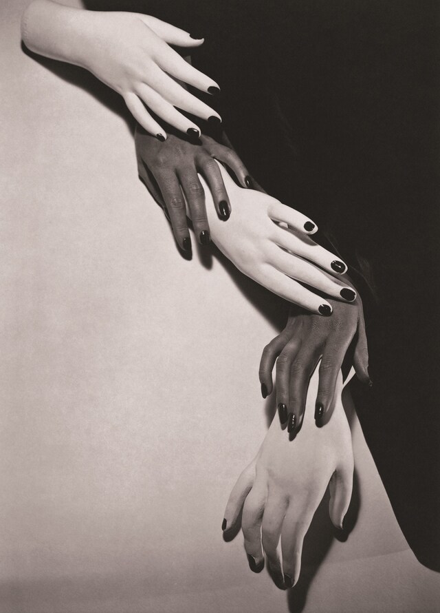 7. Horst, P. Horst_Hands