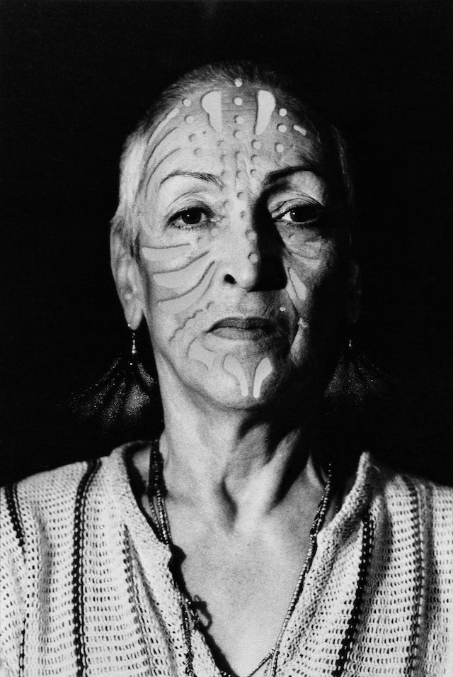 01. M. Oppenheim_Ritratto con tatuaggio_1980