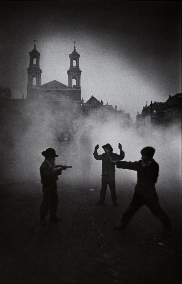 b6. Ed van der Elsken, Winter, Amsterdam, 1958