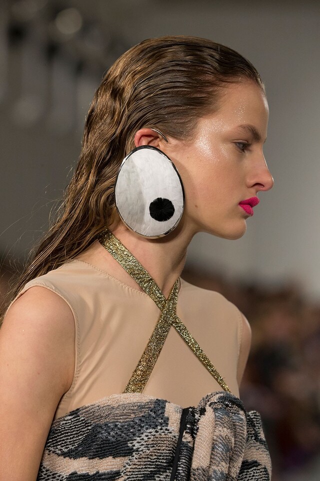 MAISON_MARGIELA_RTW_SS18_DETAILS_286_GAS0371