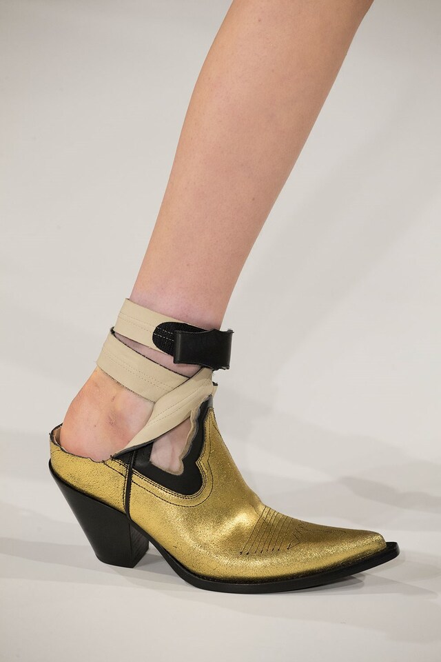 MAISON_MARGIELA_RTW_SS18_DETAILS_555_GAS0694